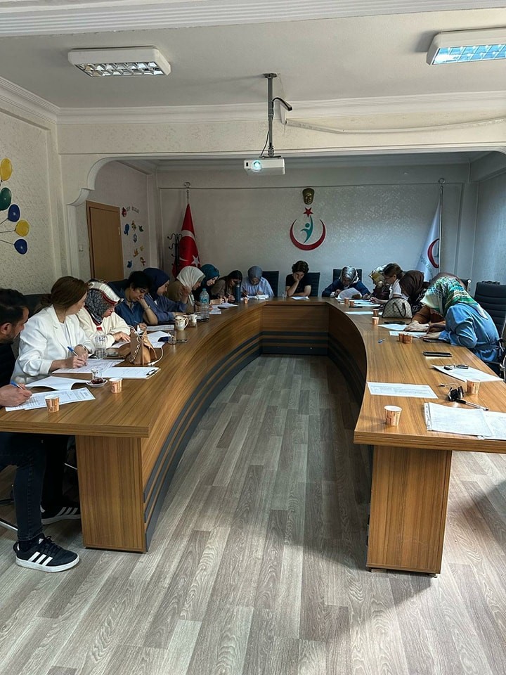 Elazığ&rsquo;da sağlık &ccedil;alışanlarına eğitim verildi
