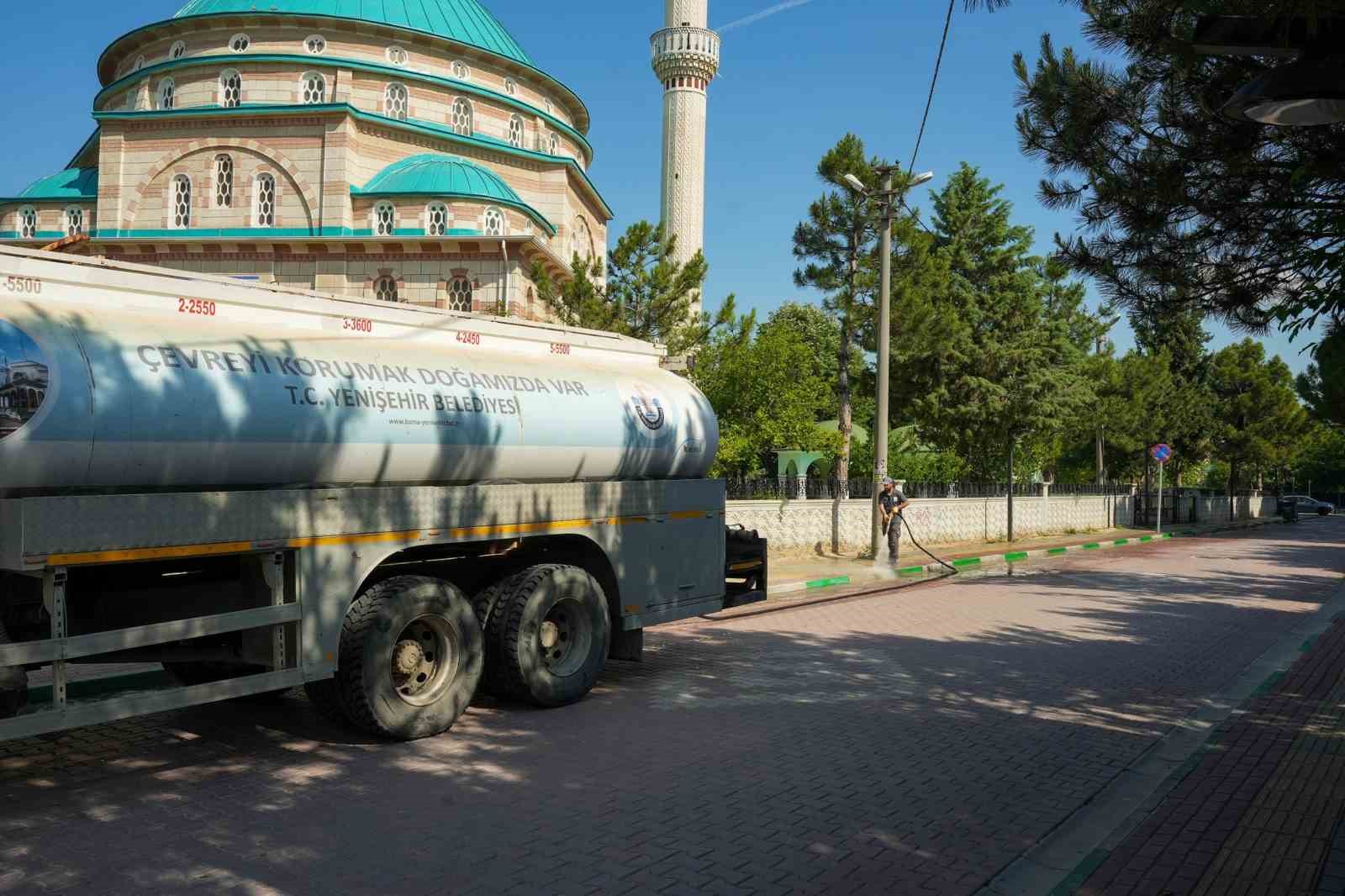 Yenişehir&rsquo;de bayram temizliği
