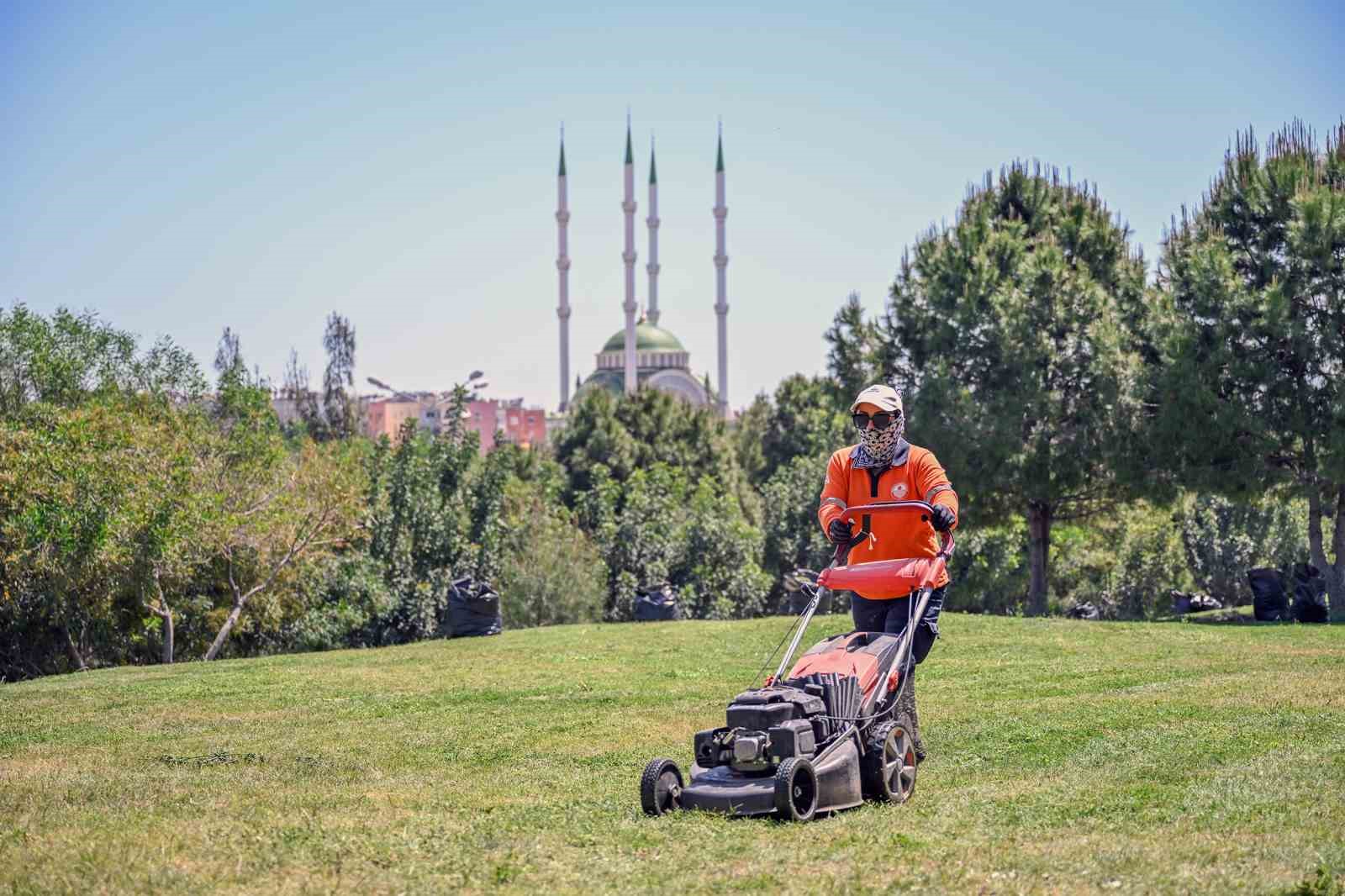 Mersin Büyükşehir Belediyesi, bayram hazırlıklarını tamamladı