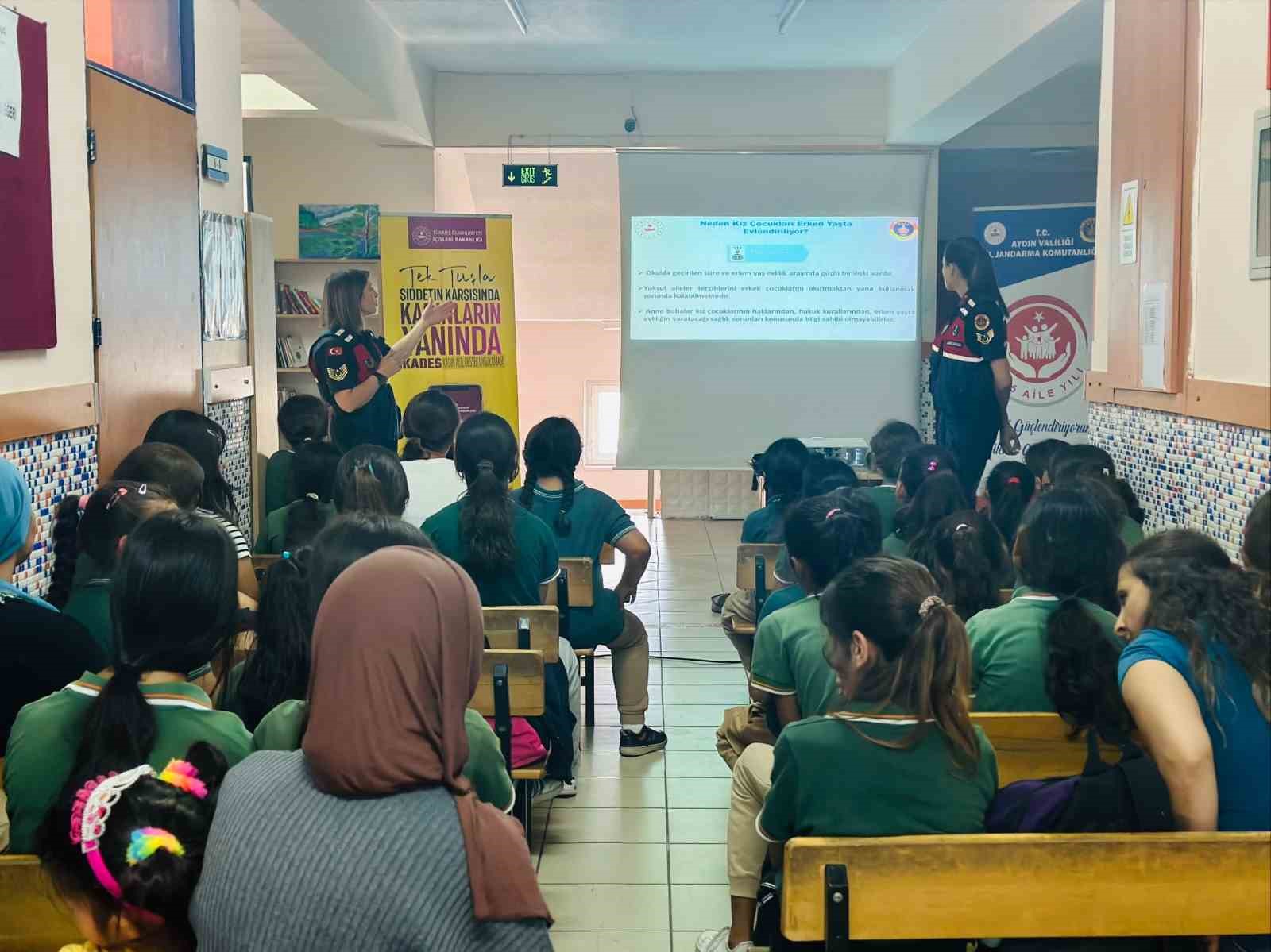 Aydın jandarmasından öğrencilere şiddet ve suça karşı farkındalık eğitimi