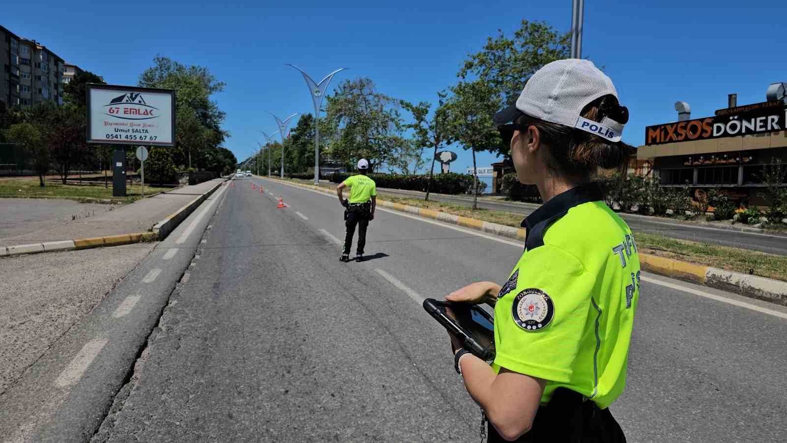 Zonguldak&rsquo;ta trafikte bayram &ouml;ncesi dronlu denetim
