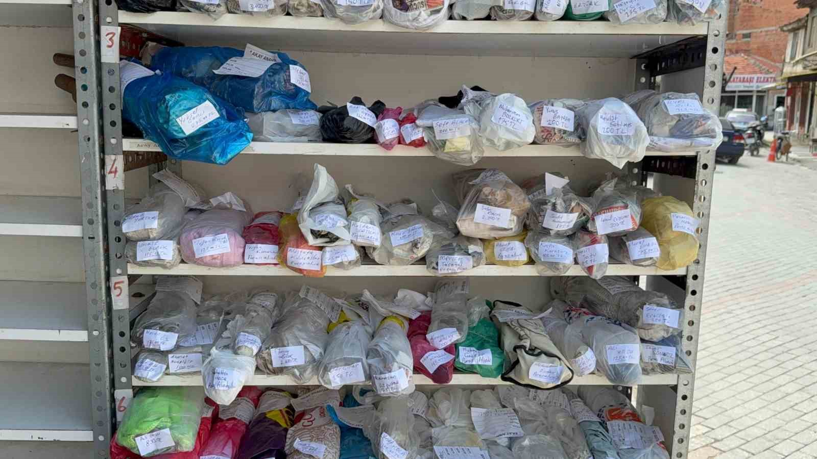 Bı&ccedil;ak&ccedil;ıların yoğun bayram mesaisi devam ediyor
