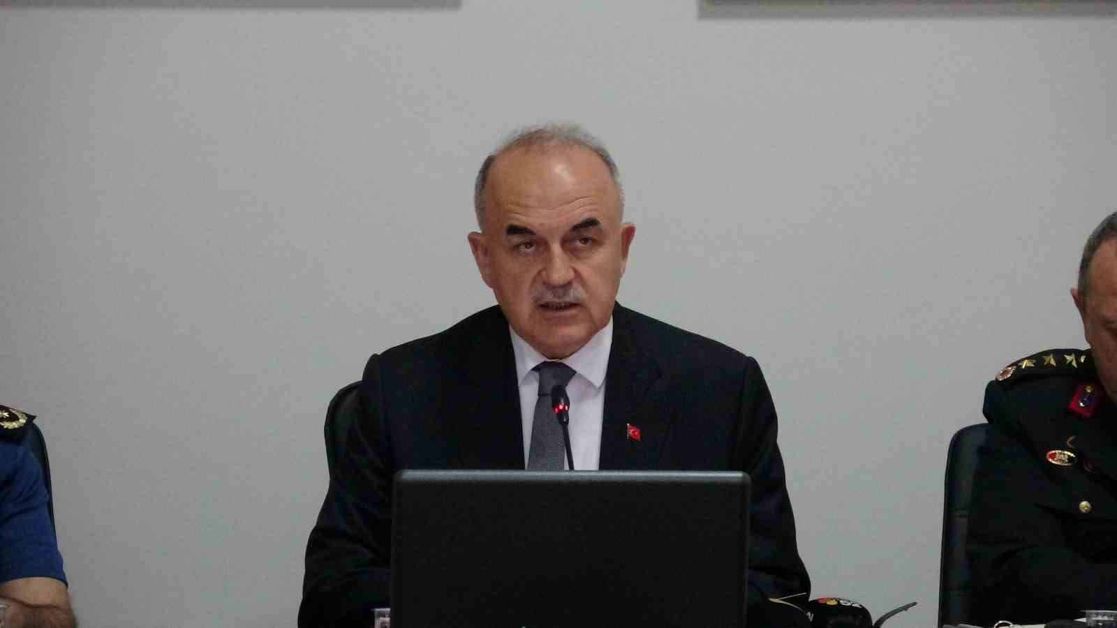 Vali Erol: "Bayramda bin 841 personel ve 398 ekiple trafik tedbirleri planlandı"
