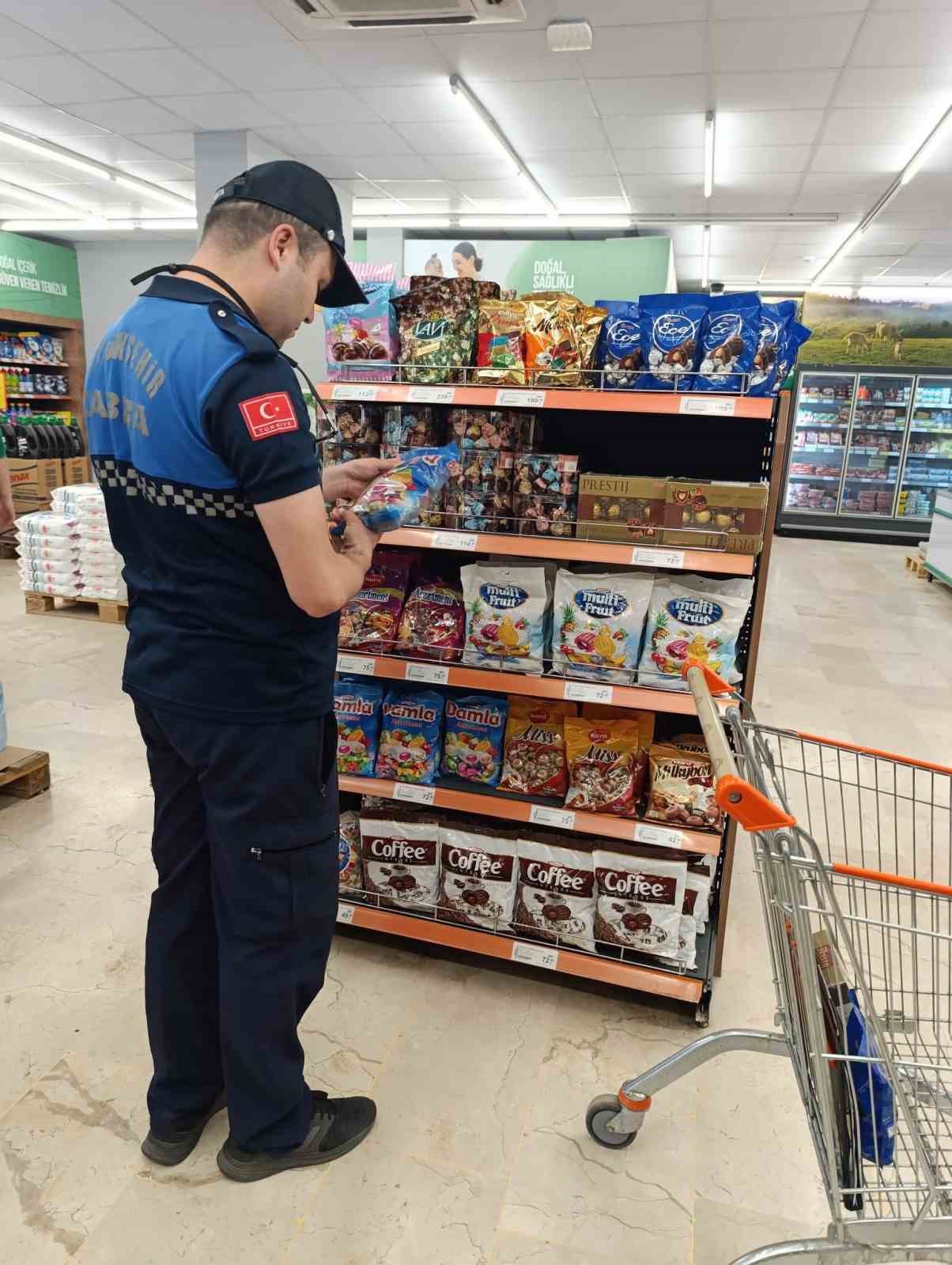Şeker ve çikolata satan iş yerleri denetleniyor
