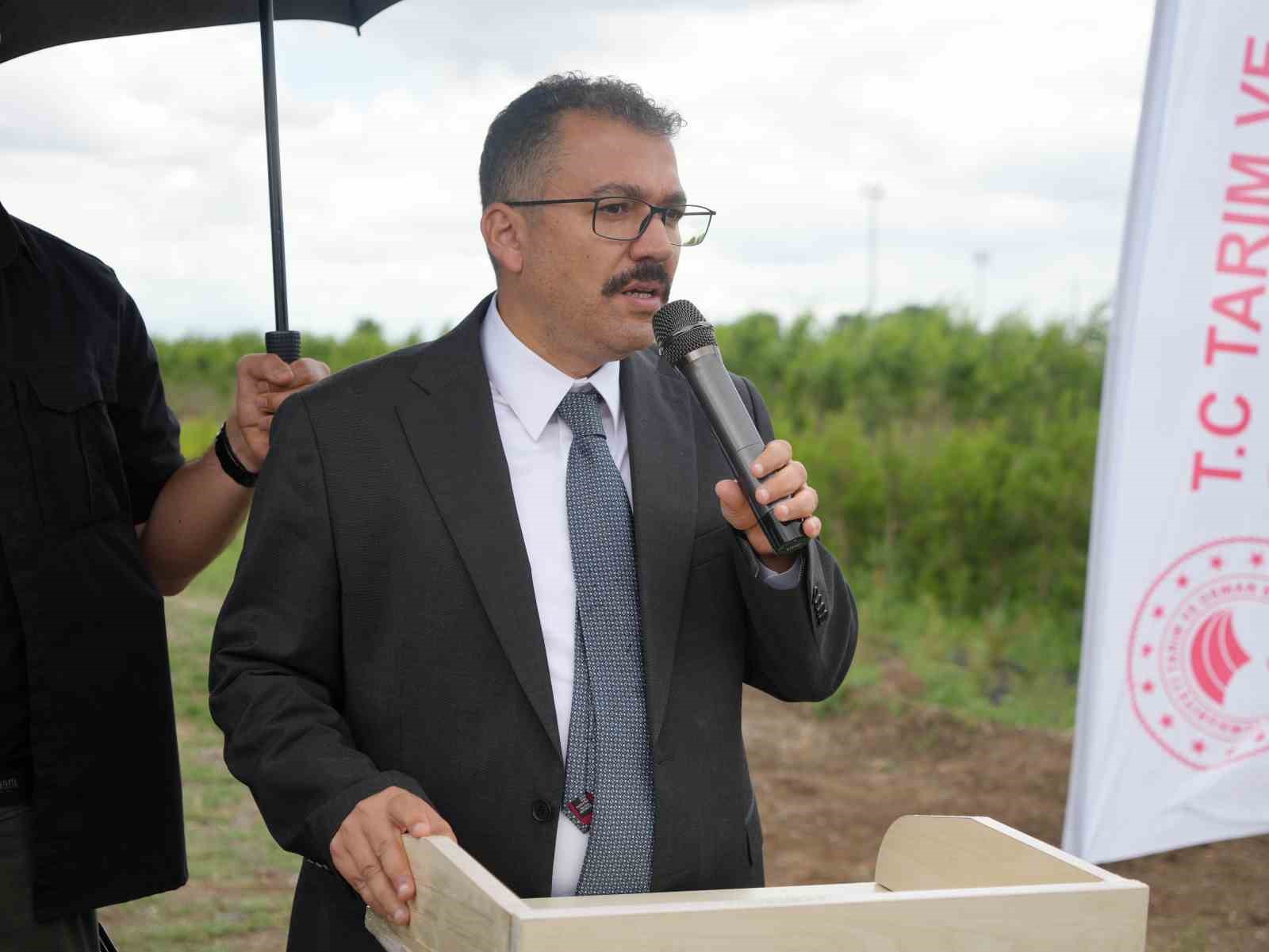 Iğdır’da arı kovanı dağıtım töreni düzenlendi
