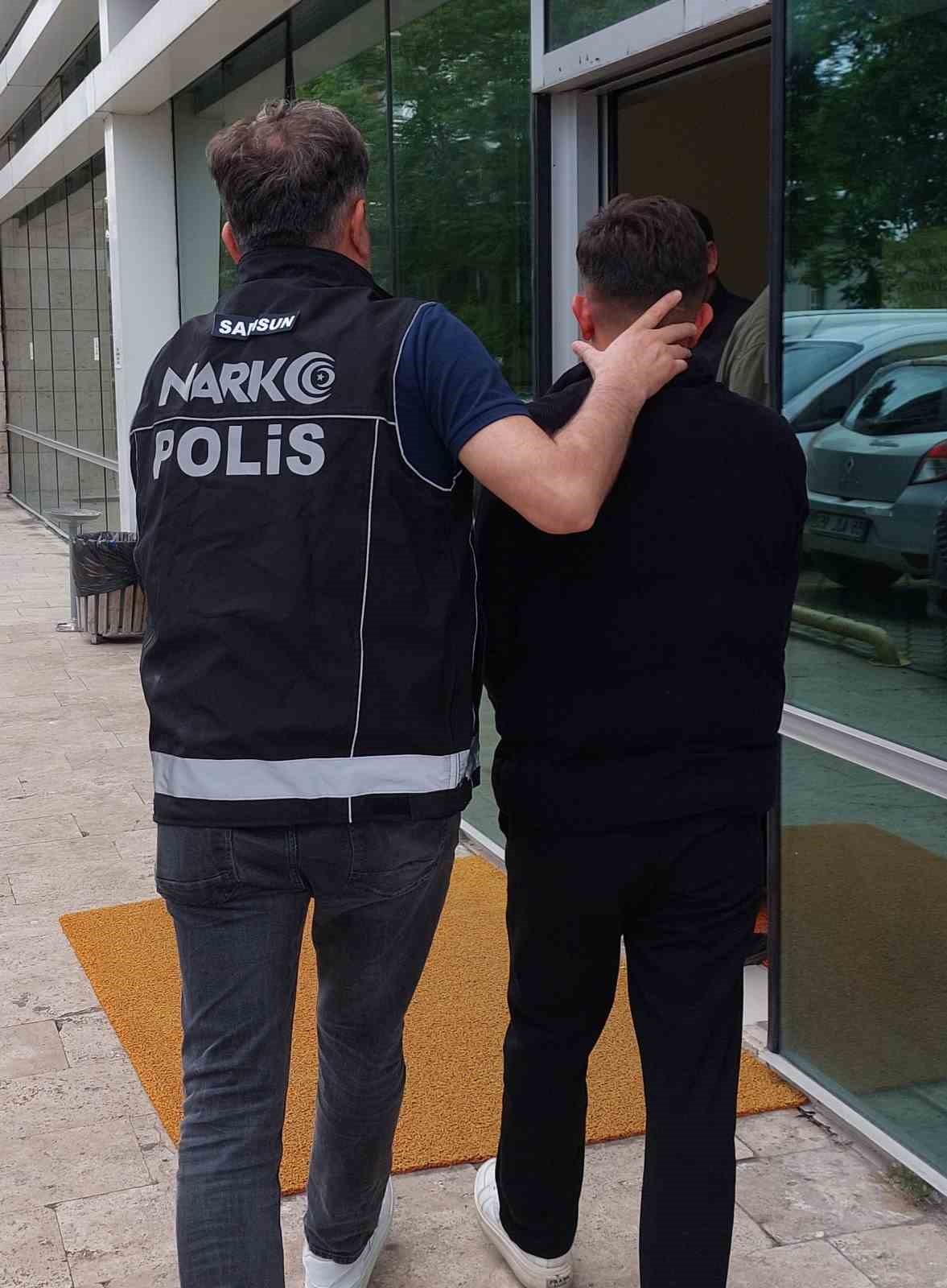 Uyuşturucu ticaretinden tutuklandı

