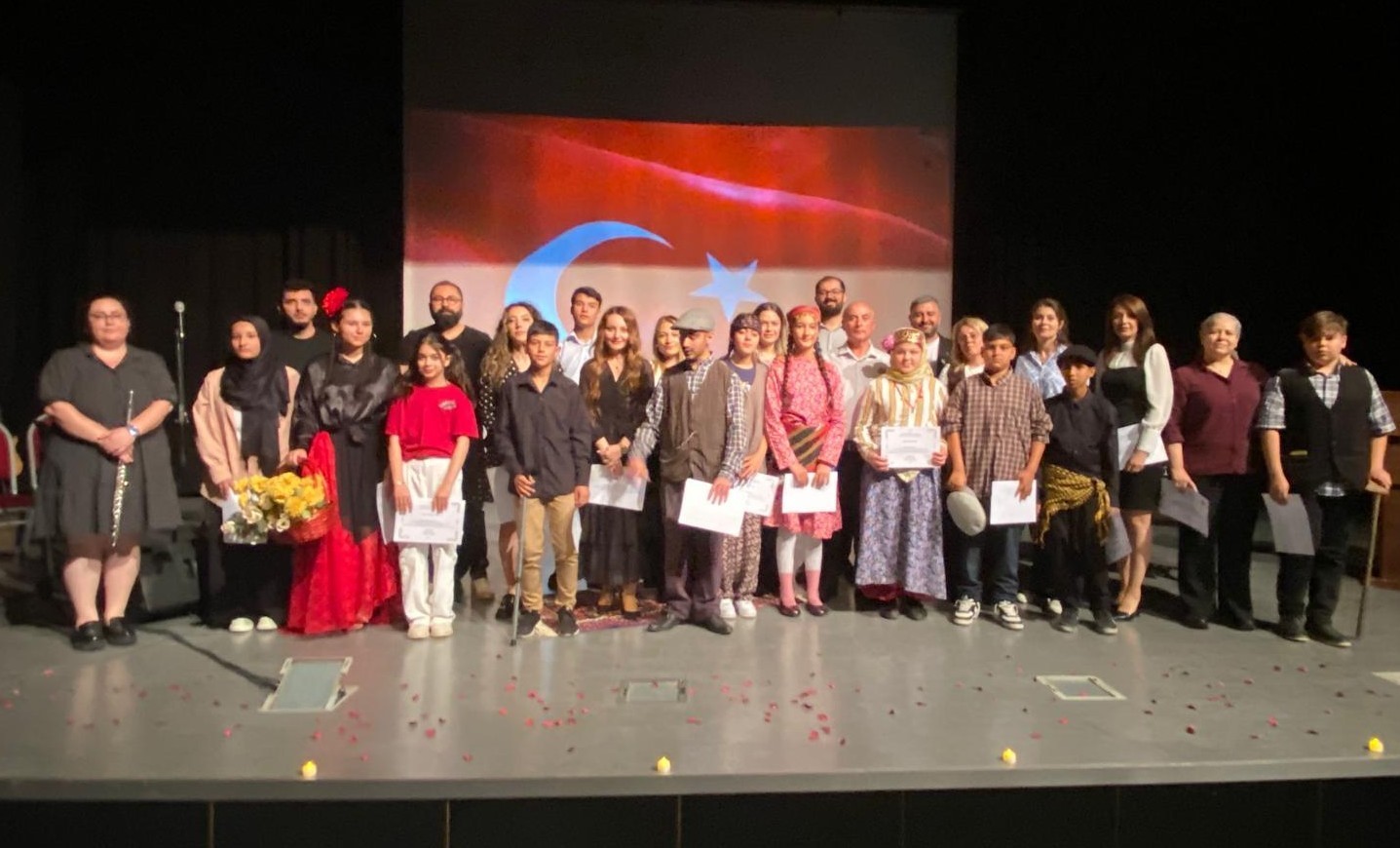 Yerel ağızla okunan şiirler beğeni topladı
