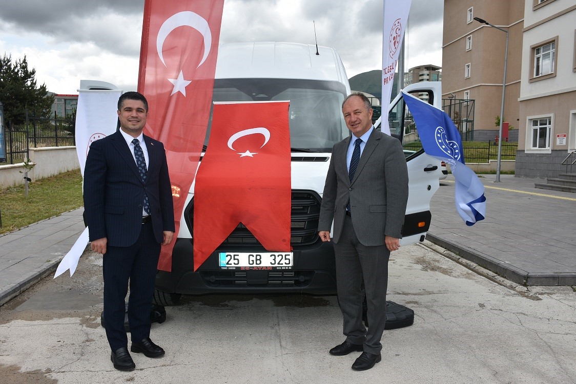 Erzurum Gen&ccedil;lik Spor Kul&uuml;b&uuml;&rsquo;ne yeni minib&uuml;s
