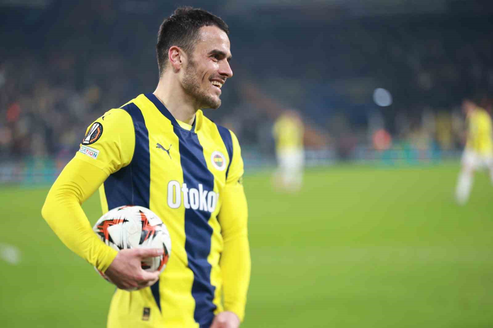 Filip Kostic’in Fenerbahçe macerası sona erdi