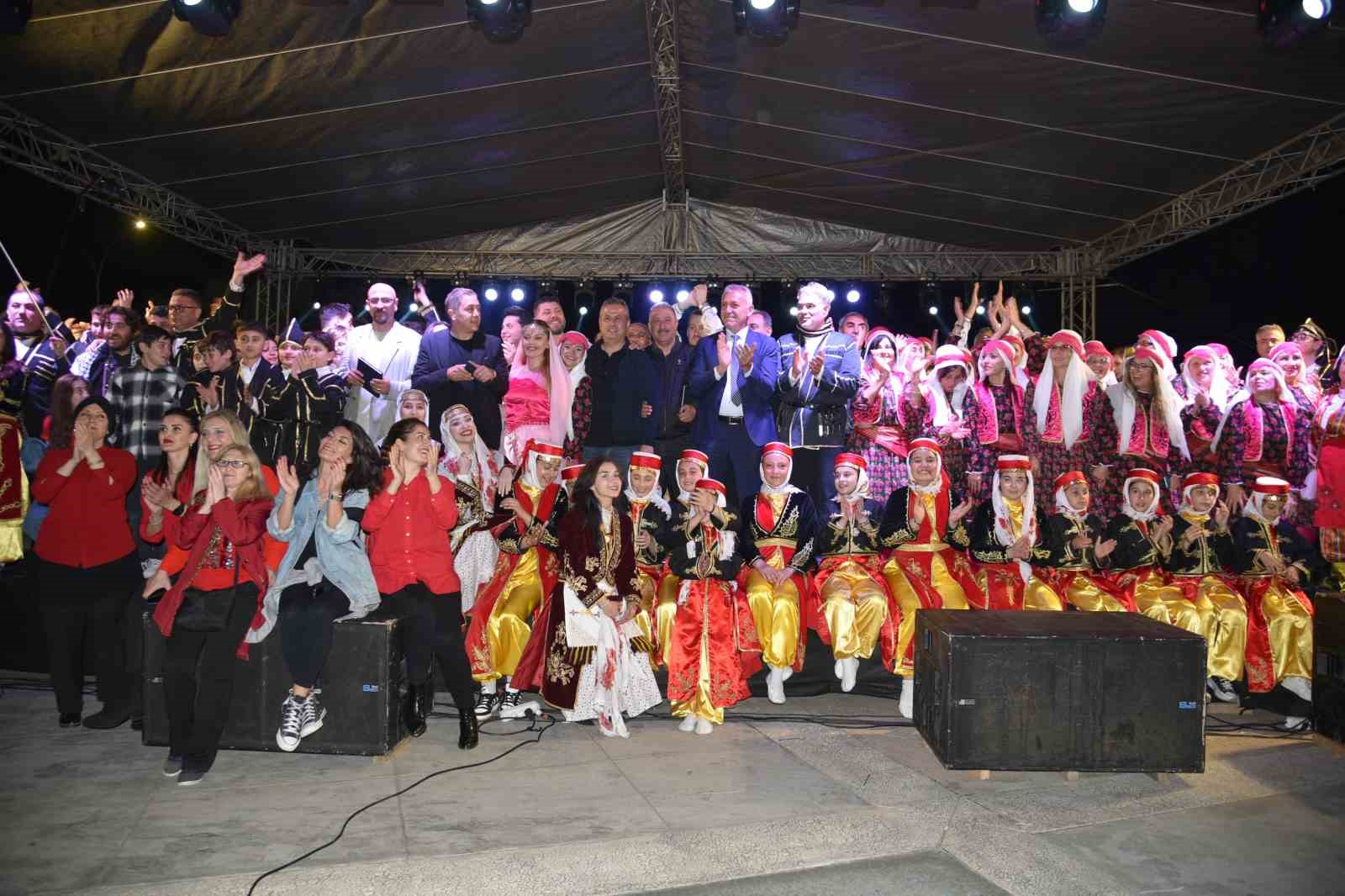 Atakum’da 19 Mayıs coşkusu yeniden yaşatıldı