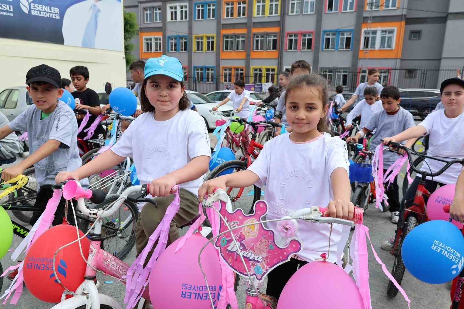 D&uuml;nya Bisiklet G&uuml;n&uuml;&rsquo;nde &ouml;zg&uuml;rce pedal &ccedil;evirdiler
