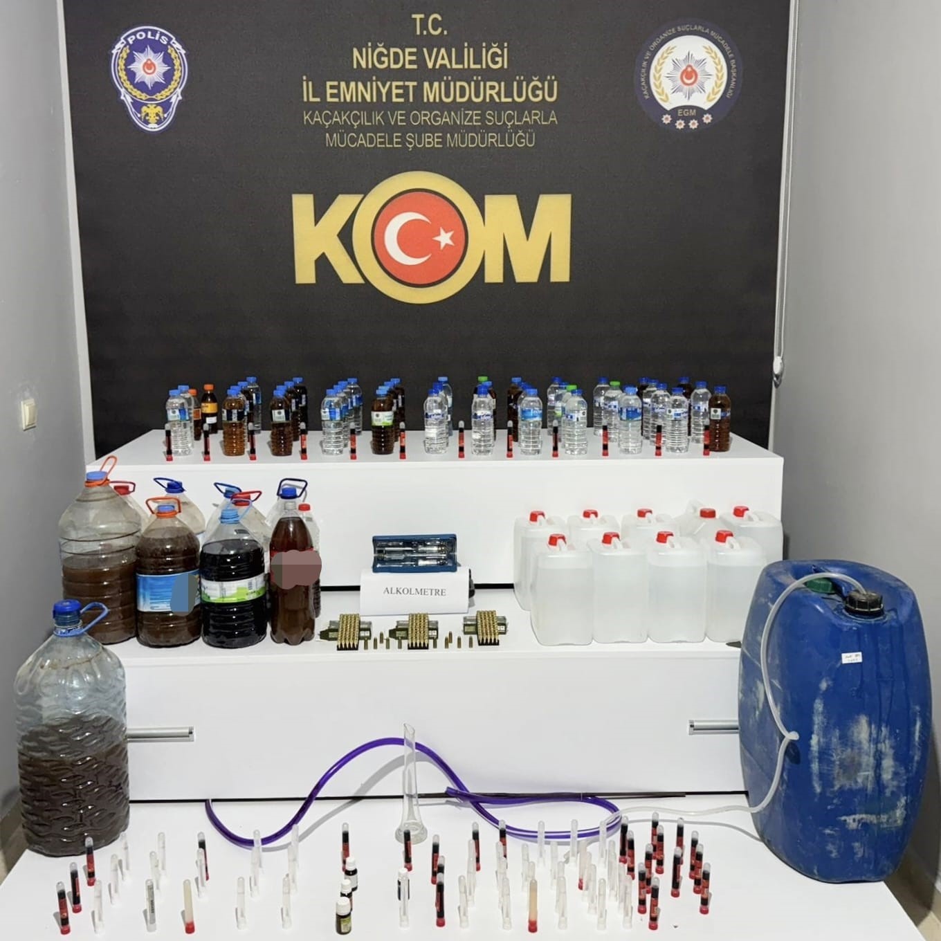 Niğde’de sahte alkol operasyonu: 2 kişi tutuklandı