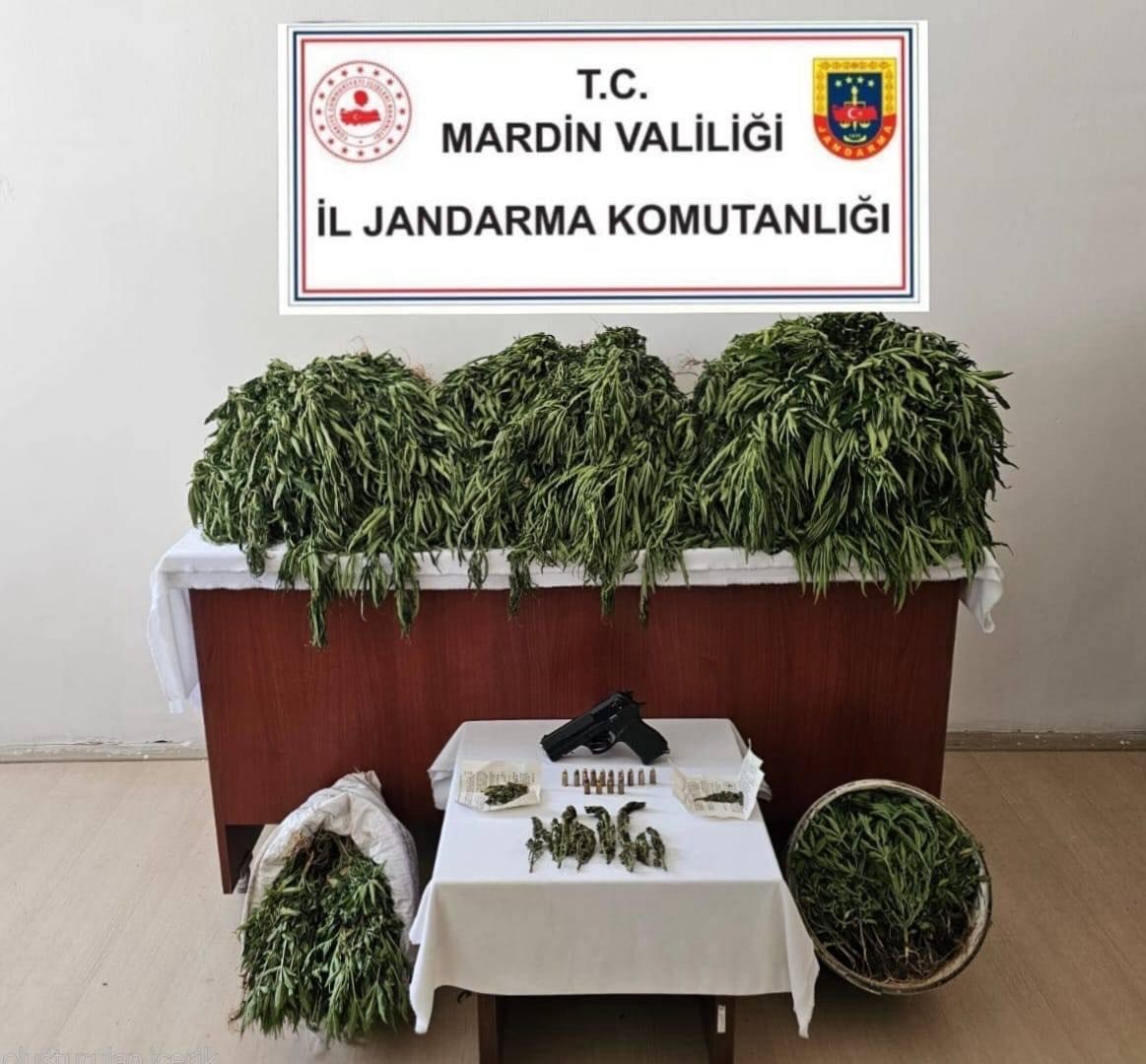 Nusaybin’de uyuşturucu operasyonu: 4 gözaltı