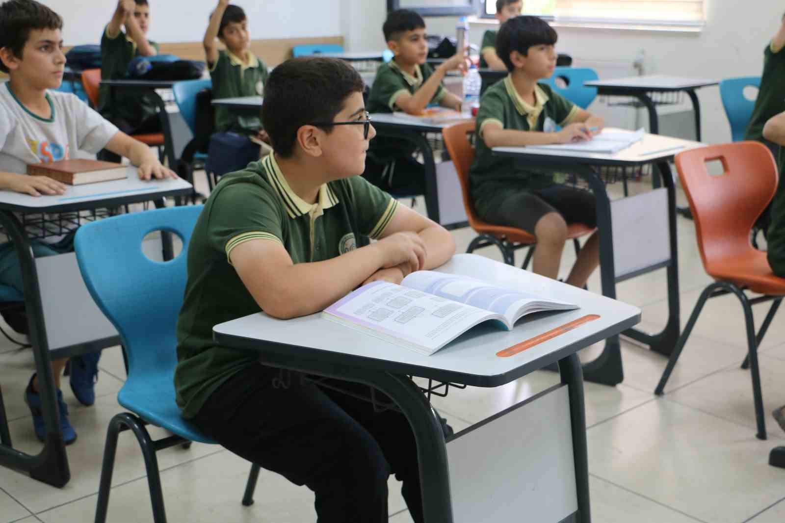 Diyarbakır’daki öğrenciler bursluluk sınavında büyük başarı elde etti