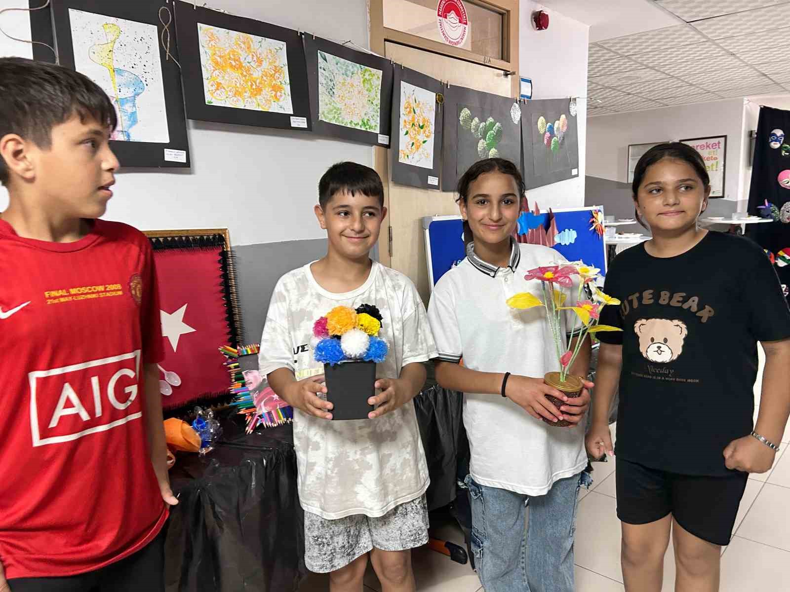 İskenderun’da özel eğitim öğrencilerinin geri dönüşüm sergisi açıldı