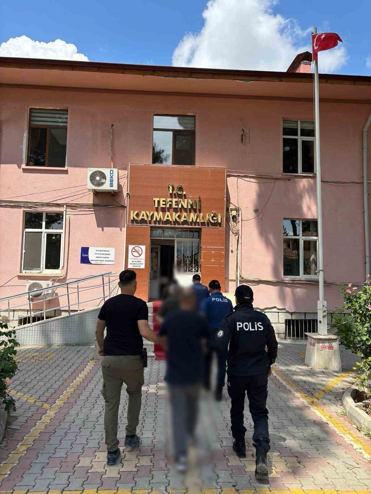 Burdur’da 51 gram uyuşturucu ile yakalanan 2 kişi tutuklandı