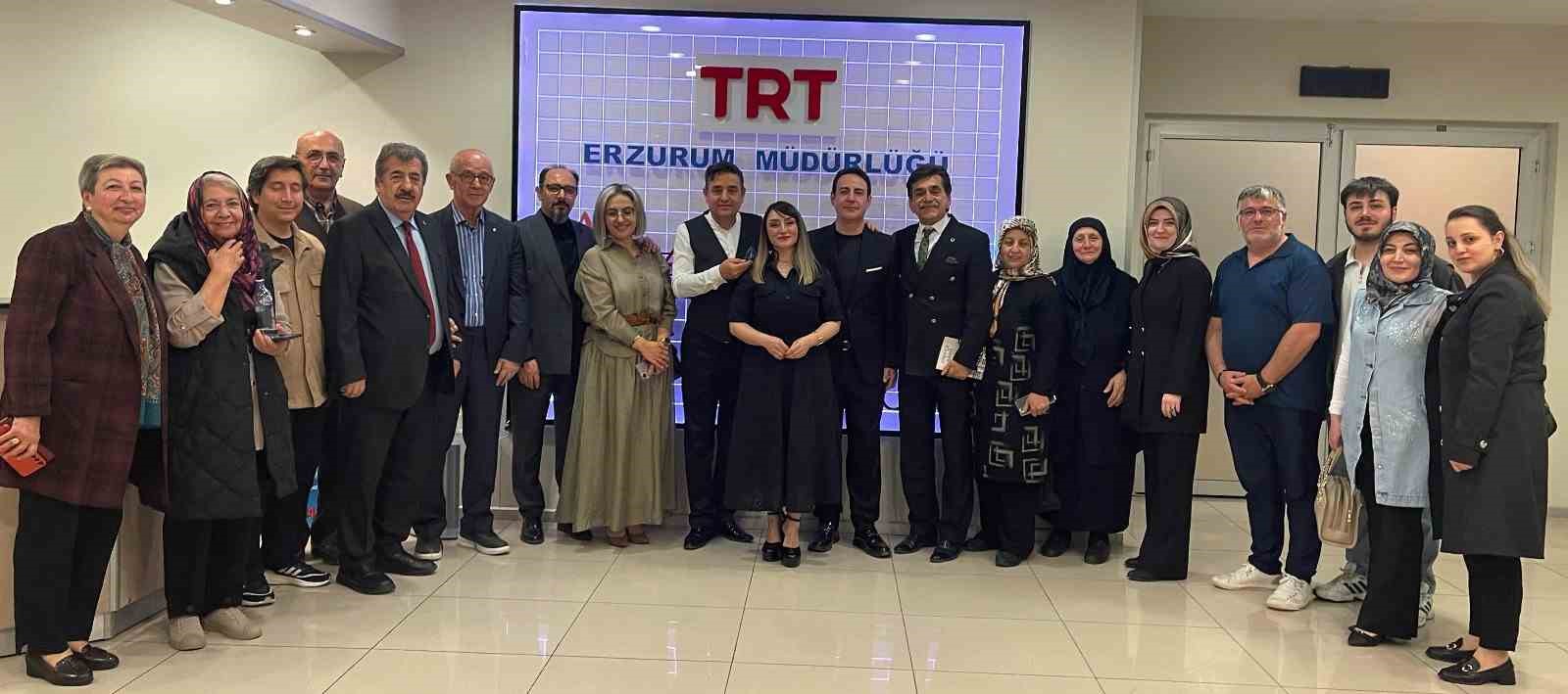 ‘Doğudan sesler’ Kemertaş ile alkış topluyor