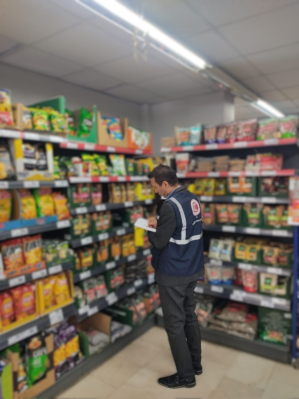 Burdur&rsquo;da bayram &ouml;ncesi 151 işletmede denetim yapıldı, 7 firmaya 22 bin TL ceza kesildi
