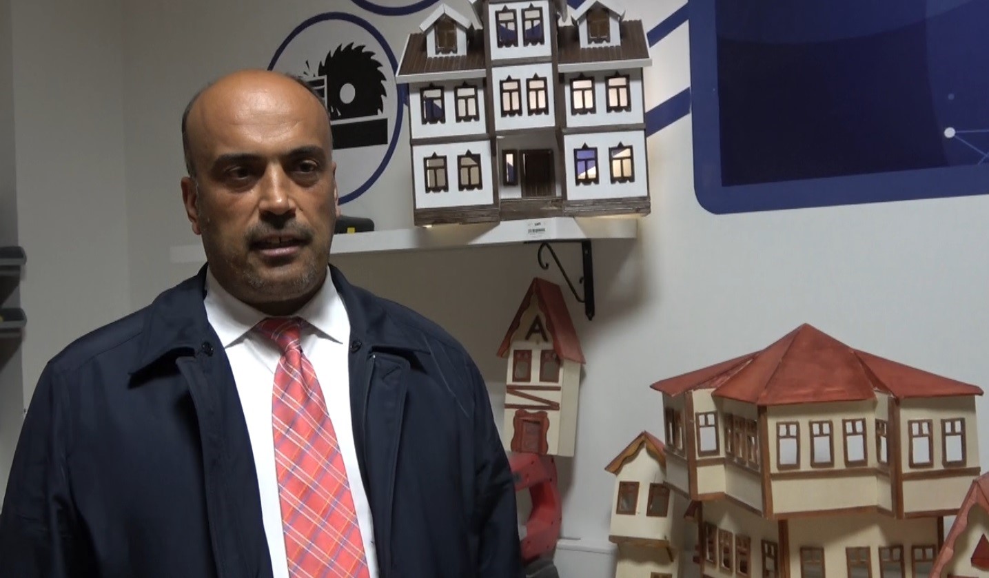 Tavşanlı evlerinin mimari dokusu öğretmenlerle geleceğe taşınıyor
