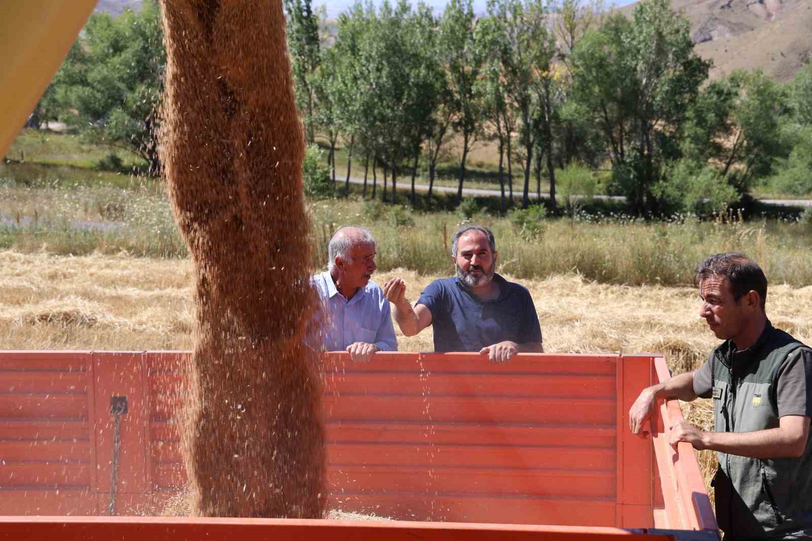 Bakanlık fiyatları açıkladı, Sivas çiftçisi memnun kaldı