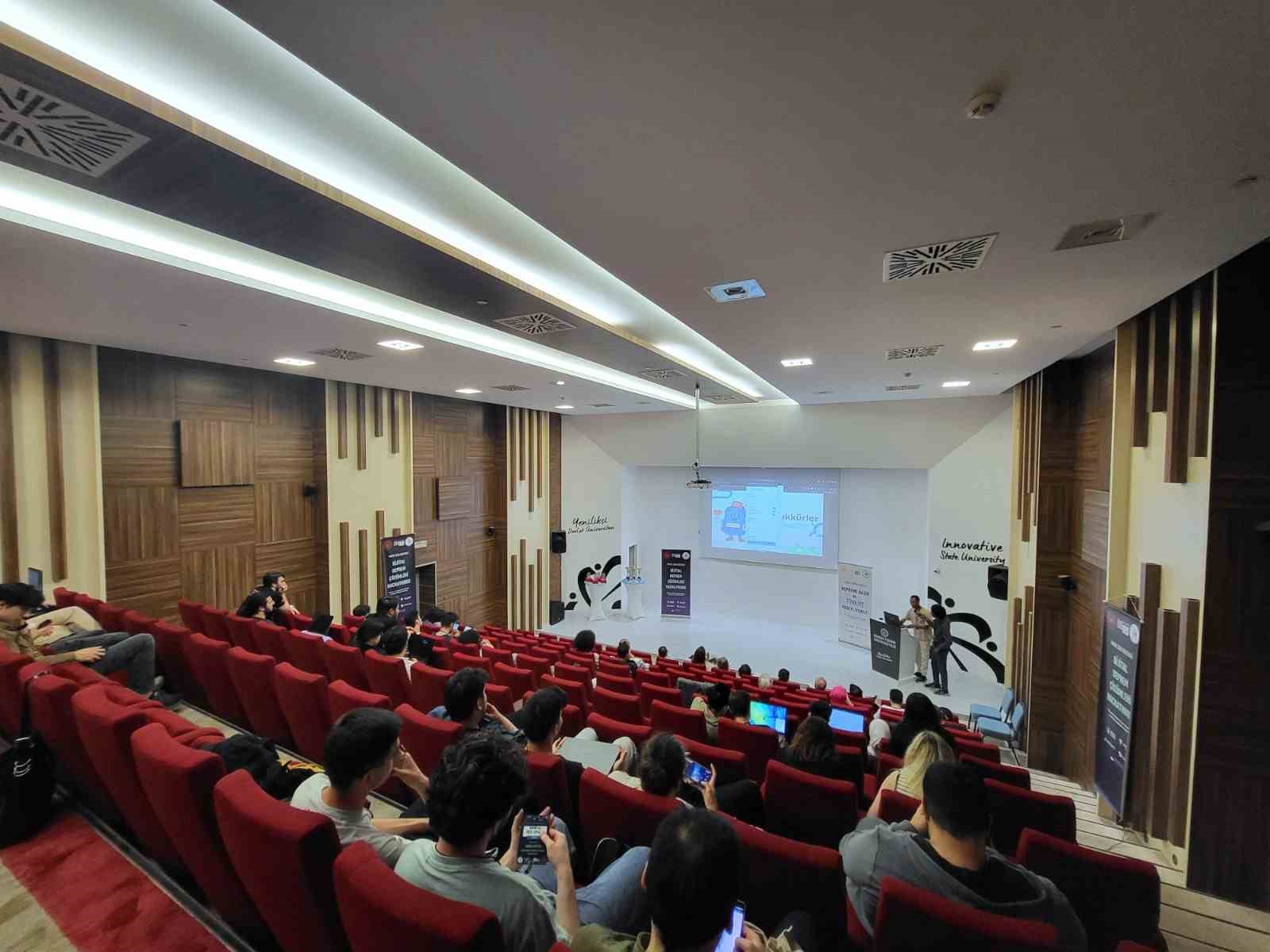 BTÜ’de Dijital Deprem Çözümleri Hackathonu gerçekleştirildi