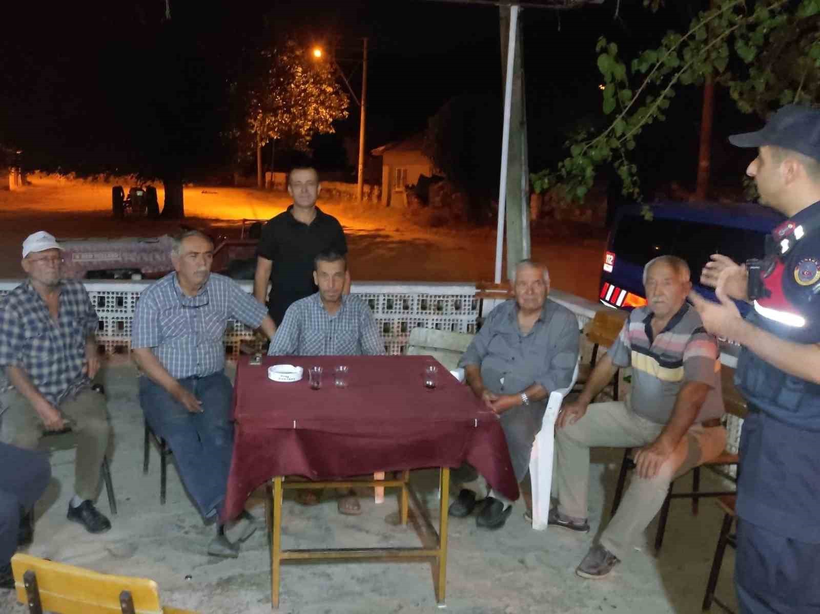 Jandarma hayvan hırsızlığına dikkat çekti
