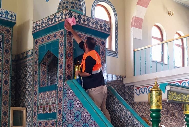 Van Büyükşehir Belediyesinden bayram temizliği çalışması

