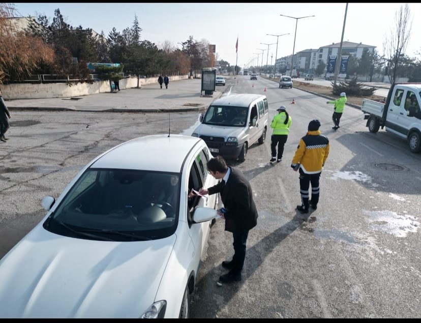 S&uuml;r&uuml;c&uuml;ler uyarıldı: Aşırı hız &ouml;l&uuml;ml&uuml; kazalardaki en b&uuml;y&uuml;k etken
