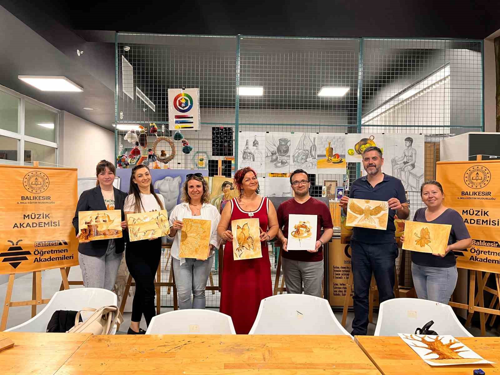 Müzik Akademisinden Kahve ve Müzik eşliğinde veda