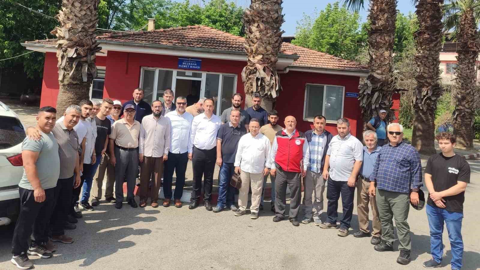 Salihli’de kurban kesimini uygulamalı öğrendiler