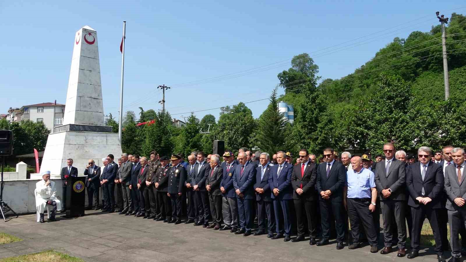 Ordu’da arefe gününde şehitlikler ziyaret edildi