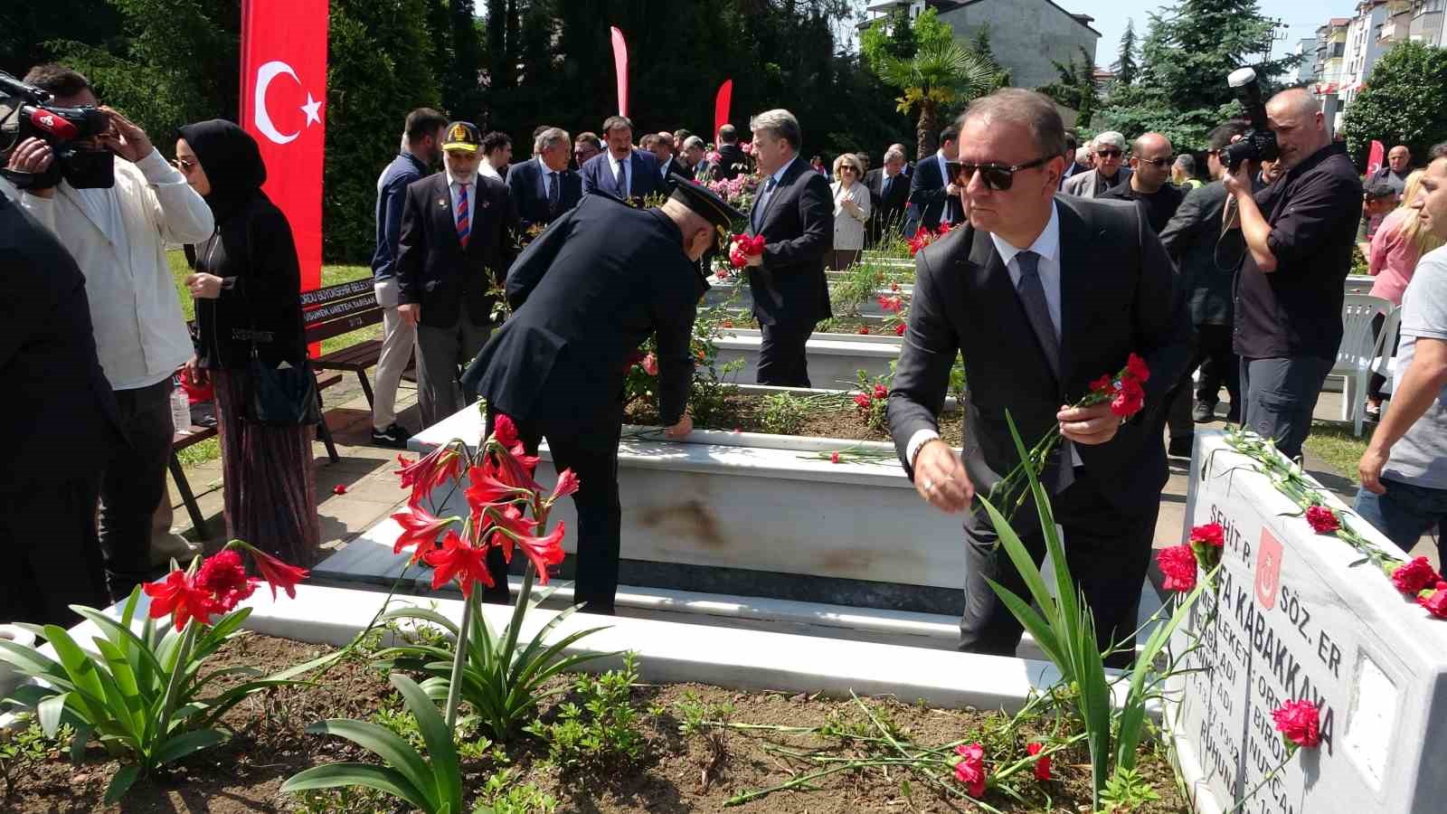 Ordu’da arefe gününde şehitlikler ziyaret edildi
