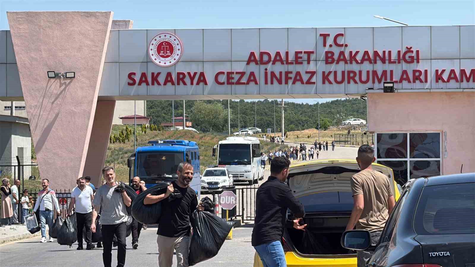 Mahkumlar özgürlüğe böyle koştu
