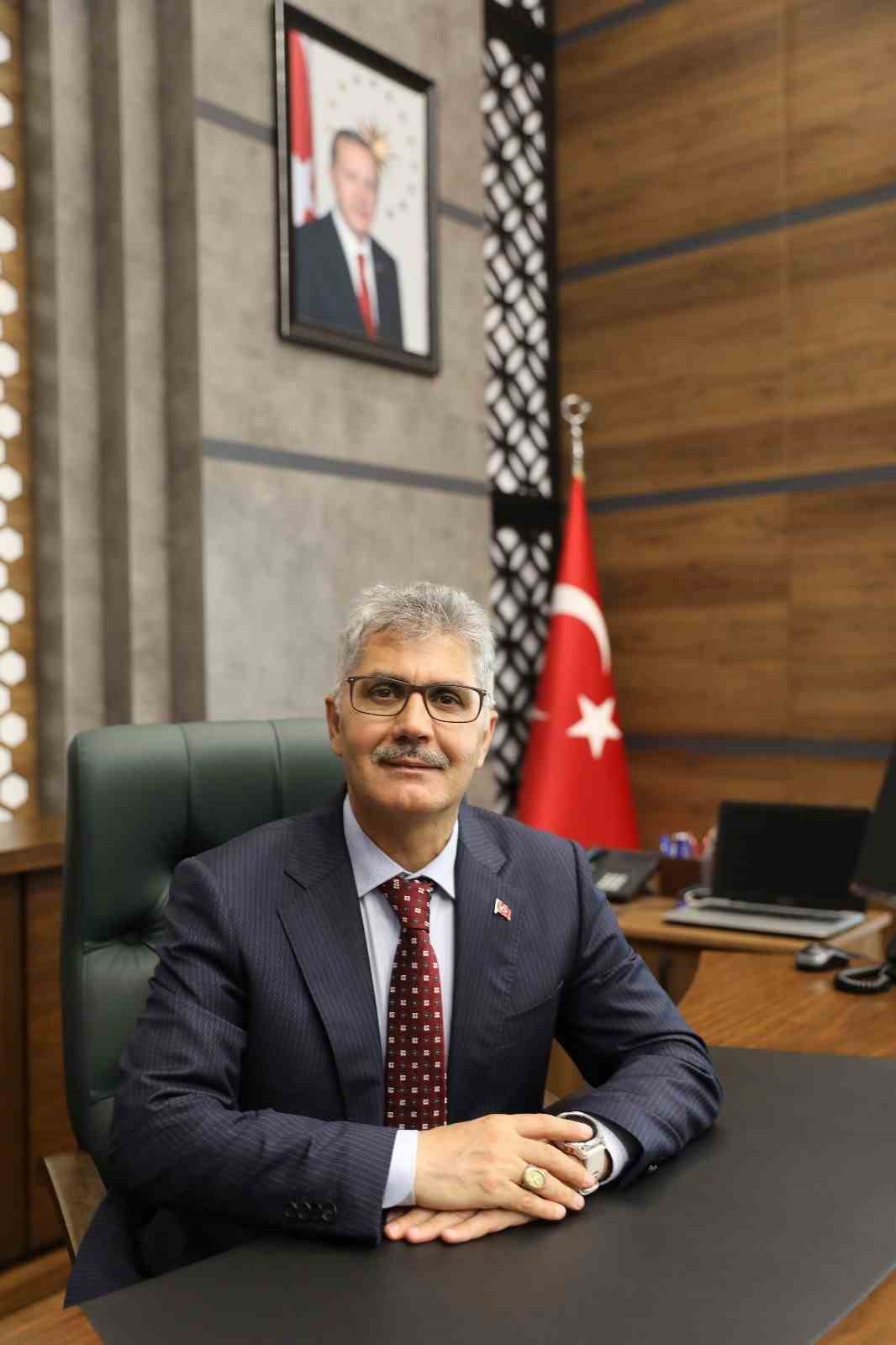 Vali Cahit Çelik: "Bayramlar, Birlik ve Beraberliğimizin Güçlü Bir Sembolüdür"