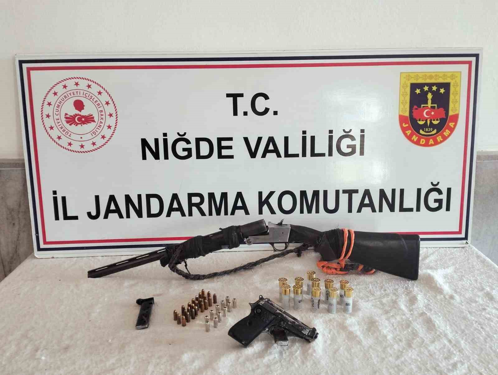 Niğde’de ruhsatsız silah operasyonu