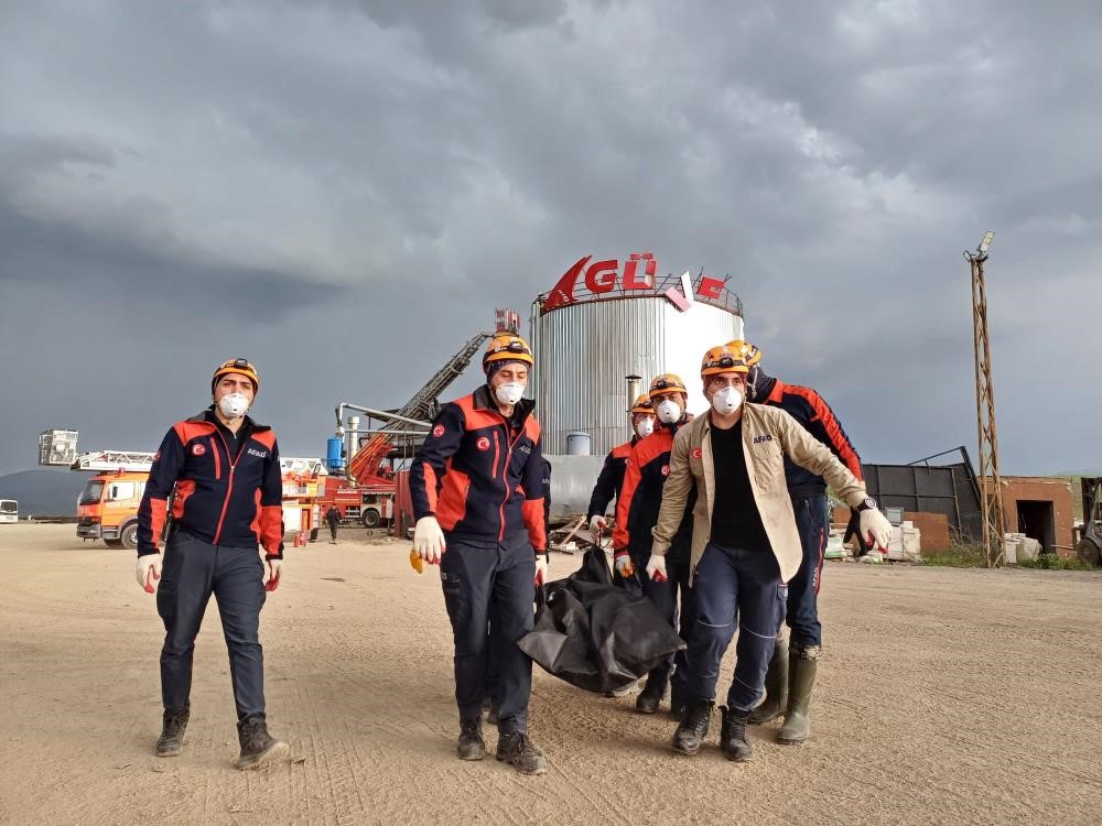 Patlamada ihmal iddiaları araştırılıyor