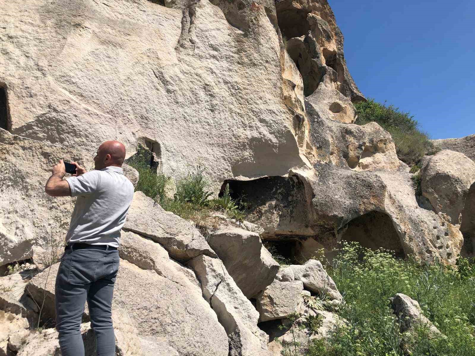 Frig Vadisi’nde dinamit patlatıldığı iddialarına Vali Yiğitbaşı açıklık getirdi: "Olay 2016 yılında doğal sebeplere bağlı bir göçük sonucu olmuştur"