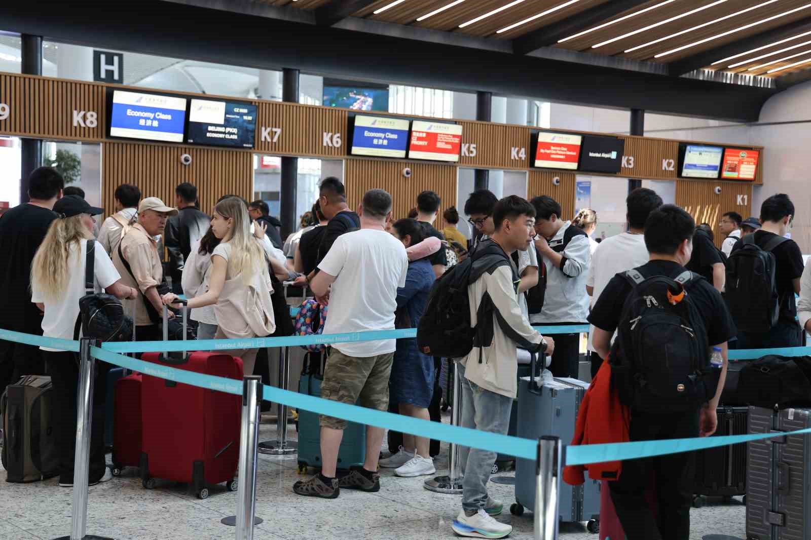 İstanbul Havalimanı&rsquo;nda Kurban Bayramı yoğunluğu
