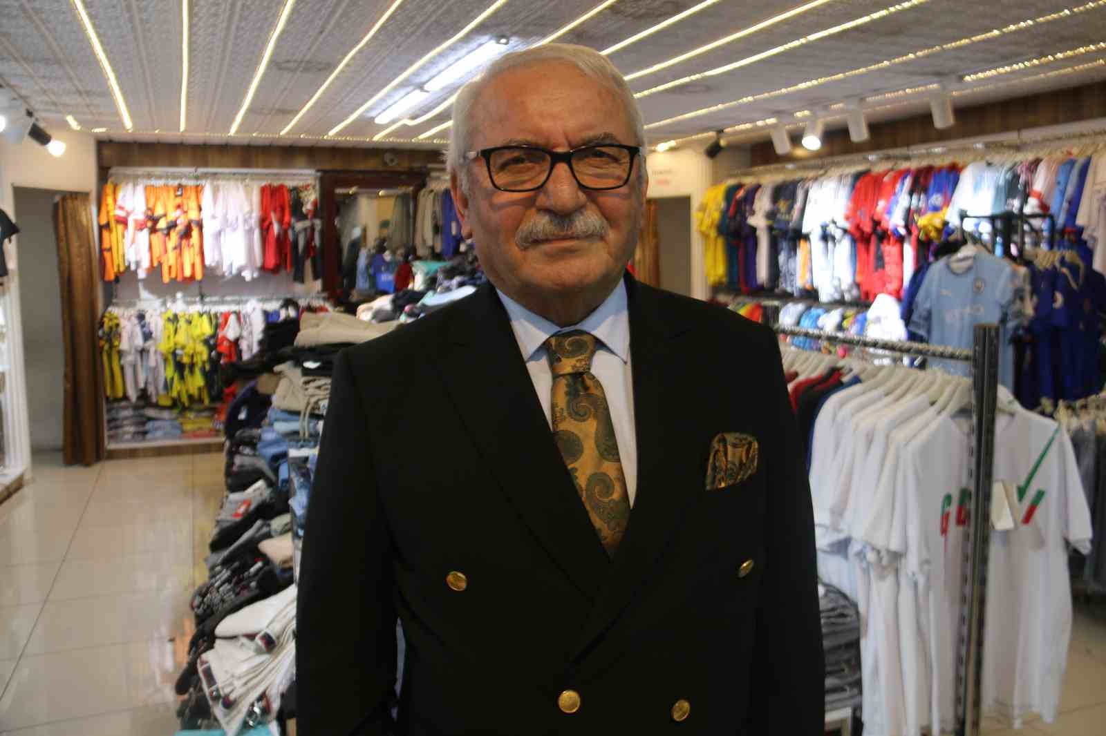 Yetim, öksüz ve yoksul çocuklar bayramlık sevinci yaşadı