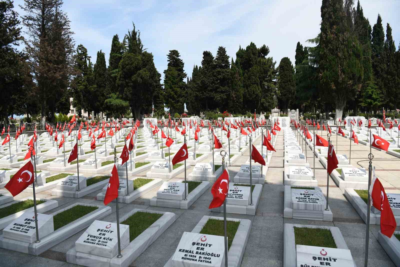 Başkan Gen&ccedil;: "Bu topraklar şehitlerimizin emanetidir"
