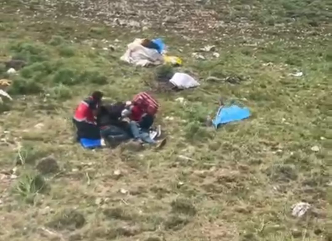 Van’da dağda bayılan çoban helikopterle kurtarıldı