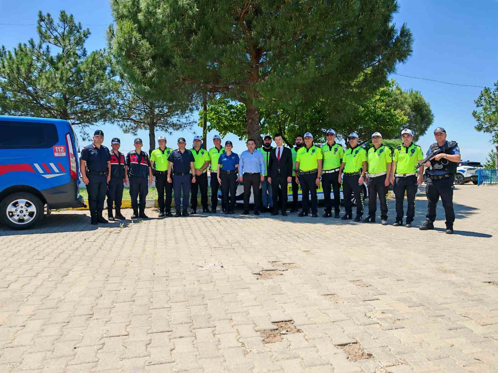 Kaymakam Kayka&ccedil;&rsquo;tan trafikte hayati uyarılar: Emniyet kemeri ve dikkat şart
