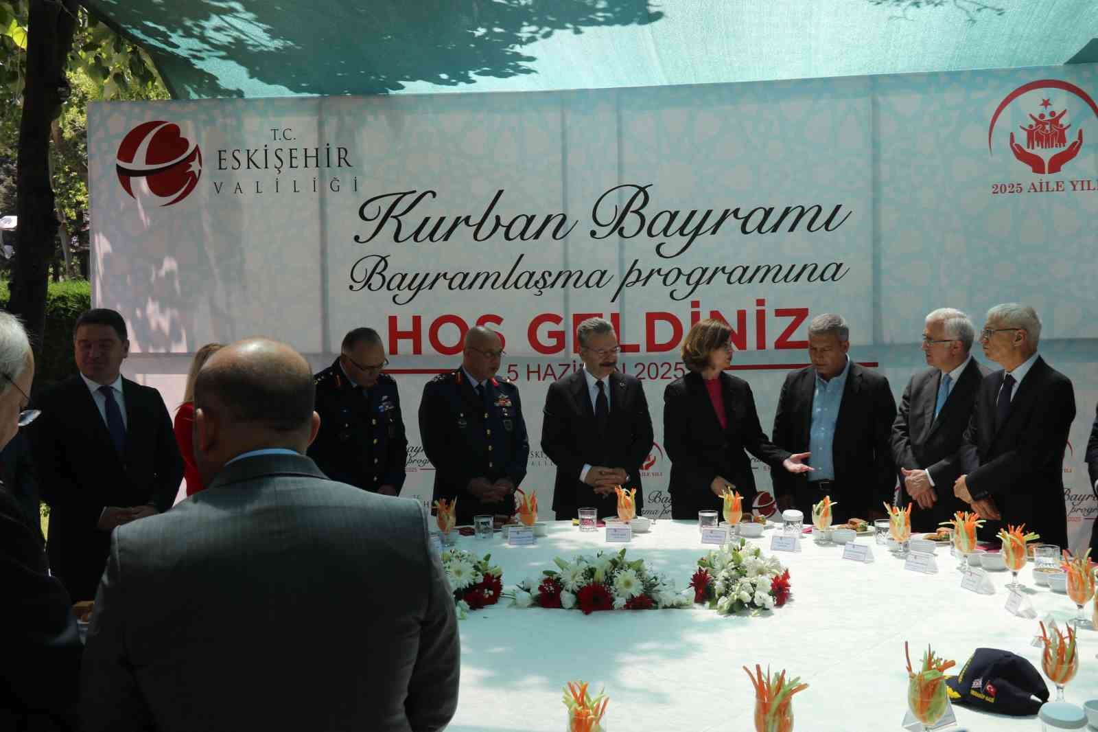 Eskişehir&rsquo;de bayramlaşma t&ouml;reni
