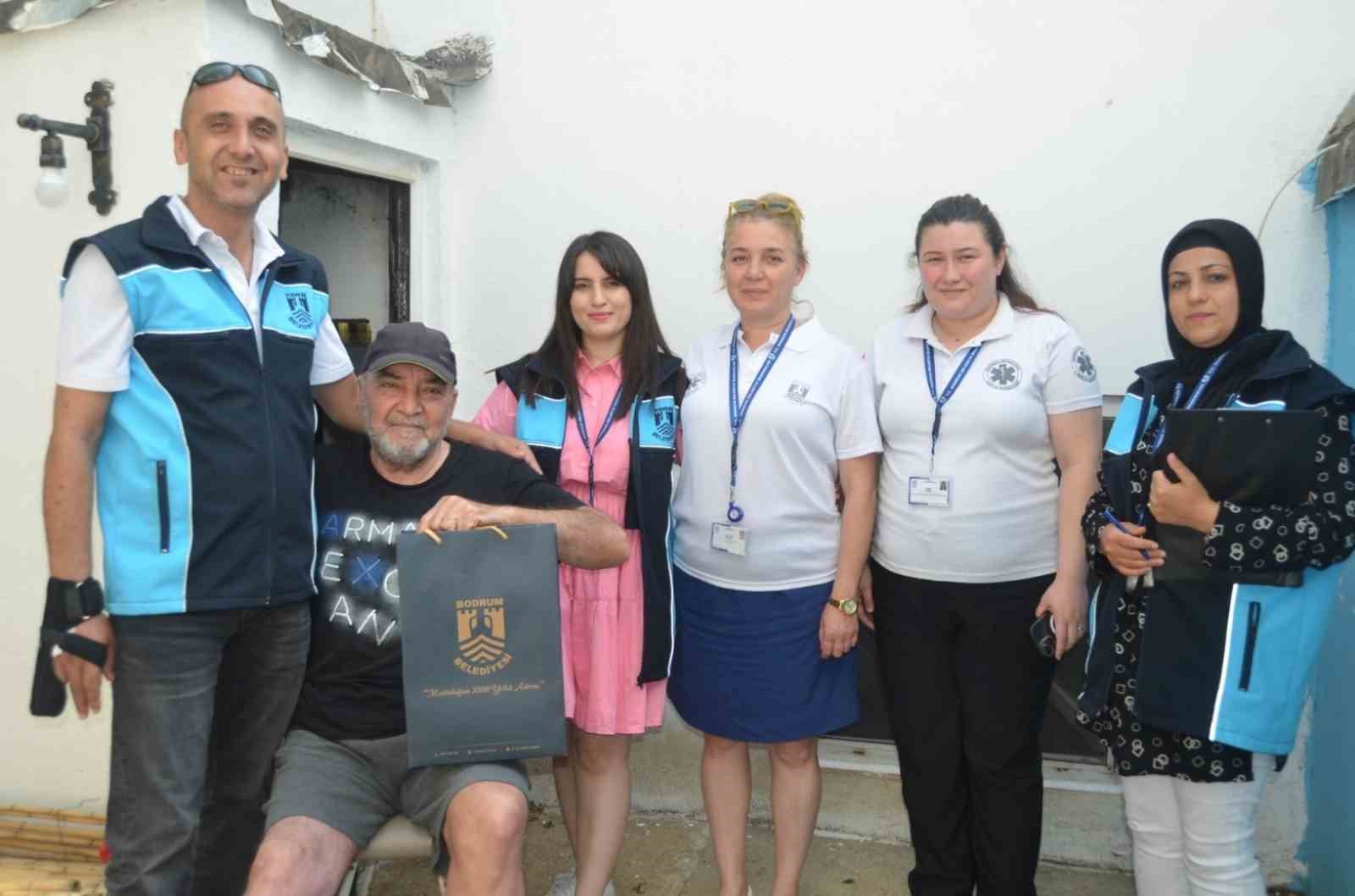 Bodrum Belediyesi, yaşlı çınarları unutmadı