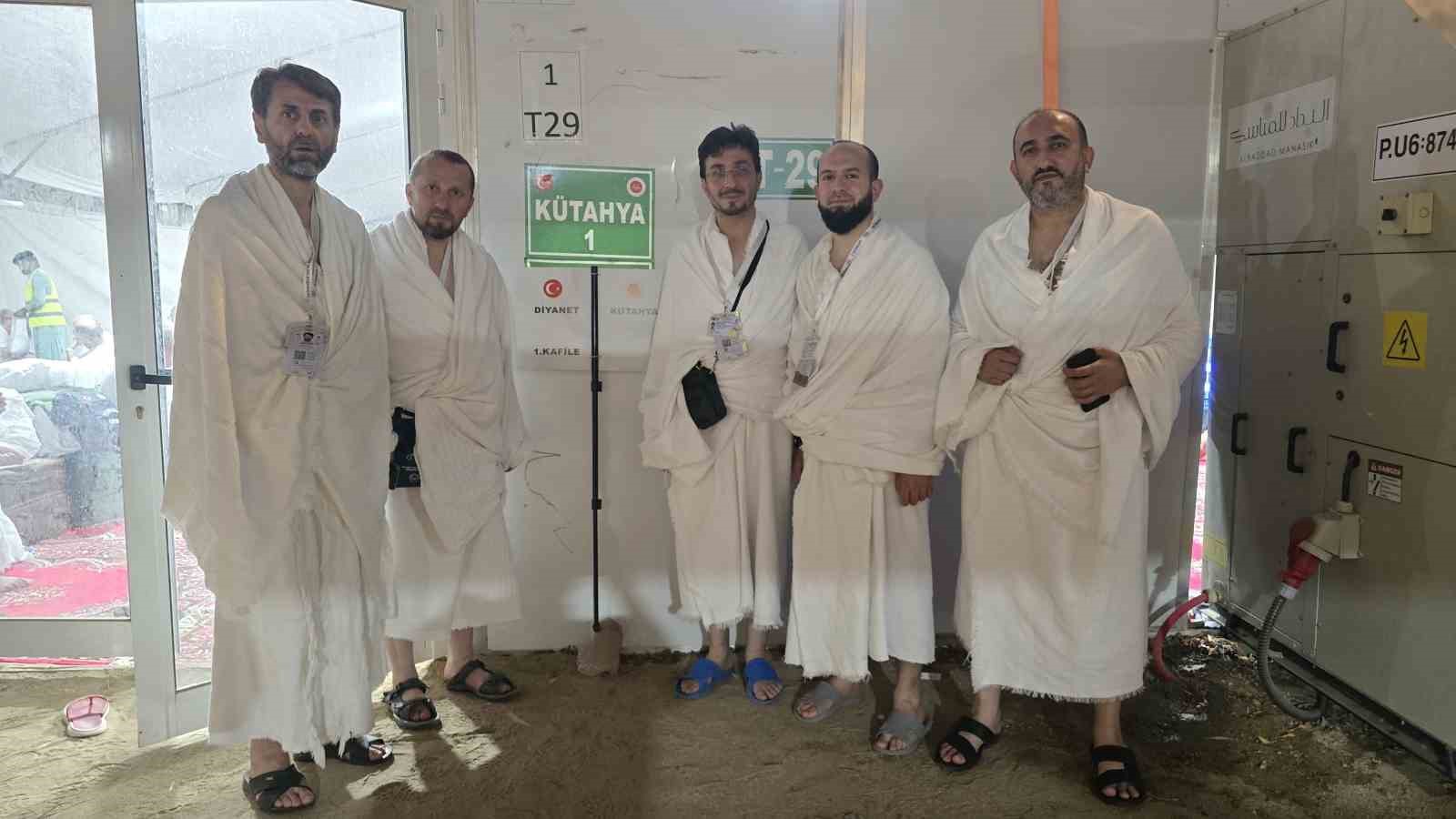 K&uuml;tahyalı hacı adayları Arafat&rsquo;ta vakfeye durdu
