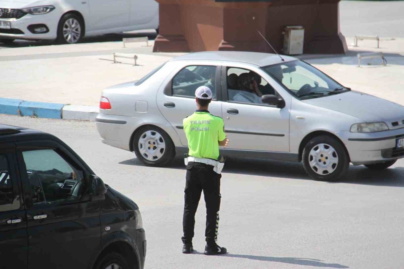 Konya-Antalya karayolunda bayram yoğunluğu