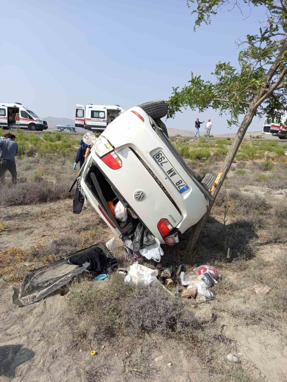 Konya&rsquo;da otomobil devrildi: 4 yaralı
