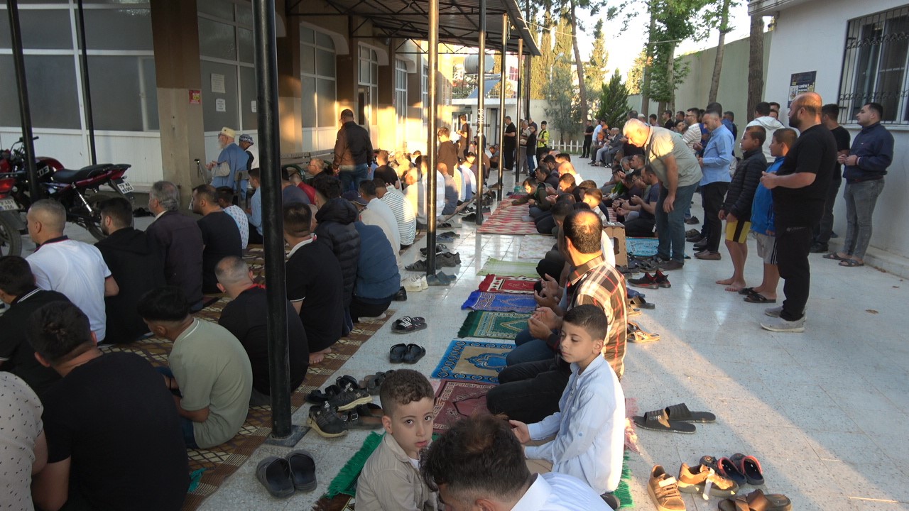 Kilis’te Kurban Bayramı sevinci: Camiler doldu