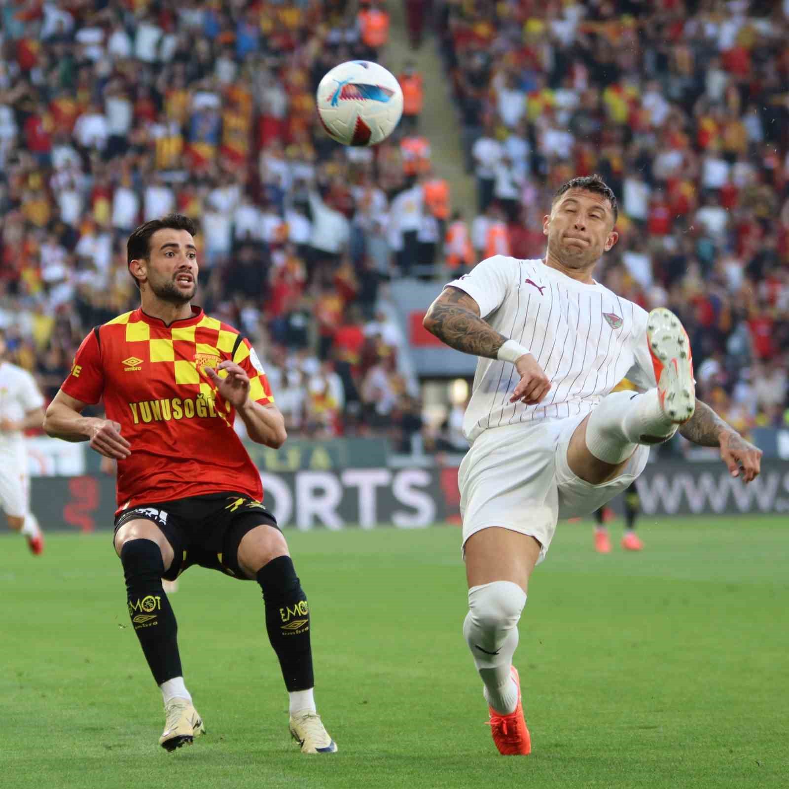 Göztepe, Ogün Bayrak’ın sözleşmesini uzattı
