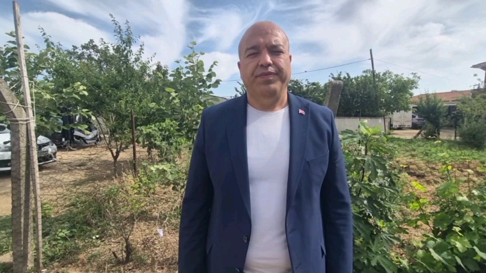Gelenek yine yerine getirildi, 10 bin kişi aynı anda bayramlaştı
